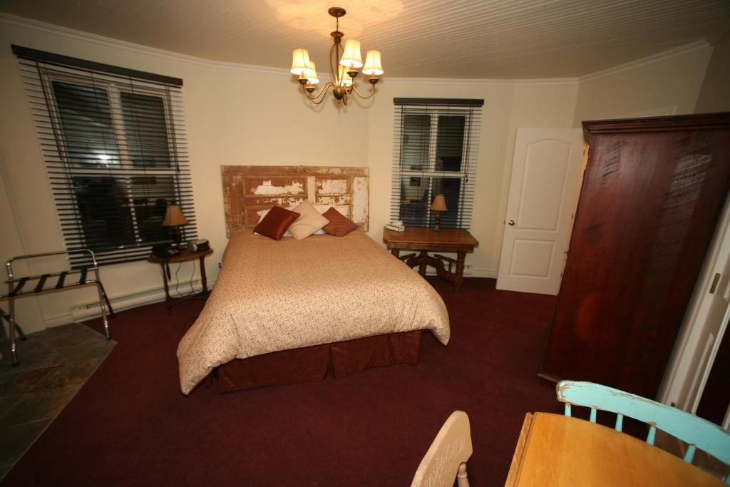 Auberge De La Tour Du Lac Sainte-Agathe-des-Monts Bilik gambar