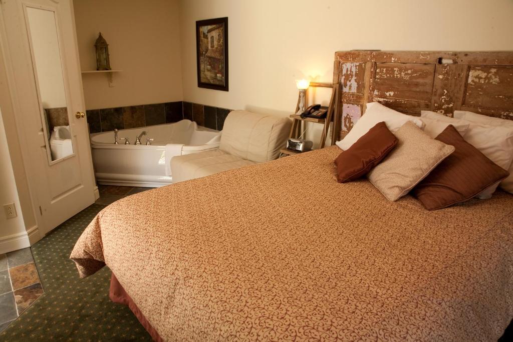 Auberge De La Tour Du Lac Sainte-Agathe-des-Monts Bilik gambar