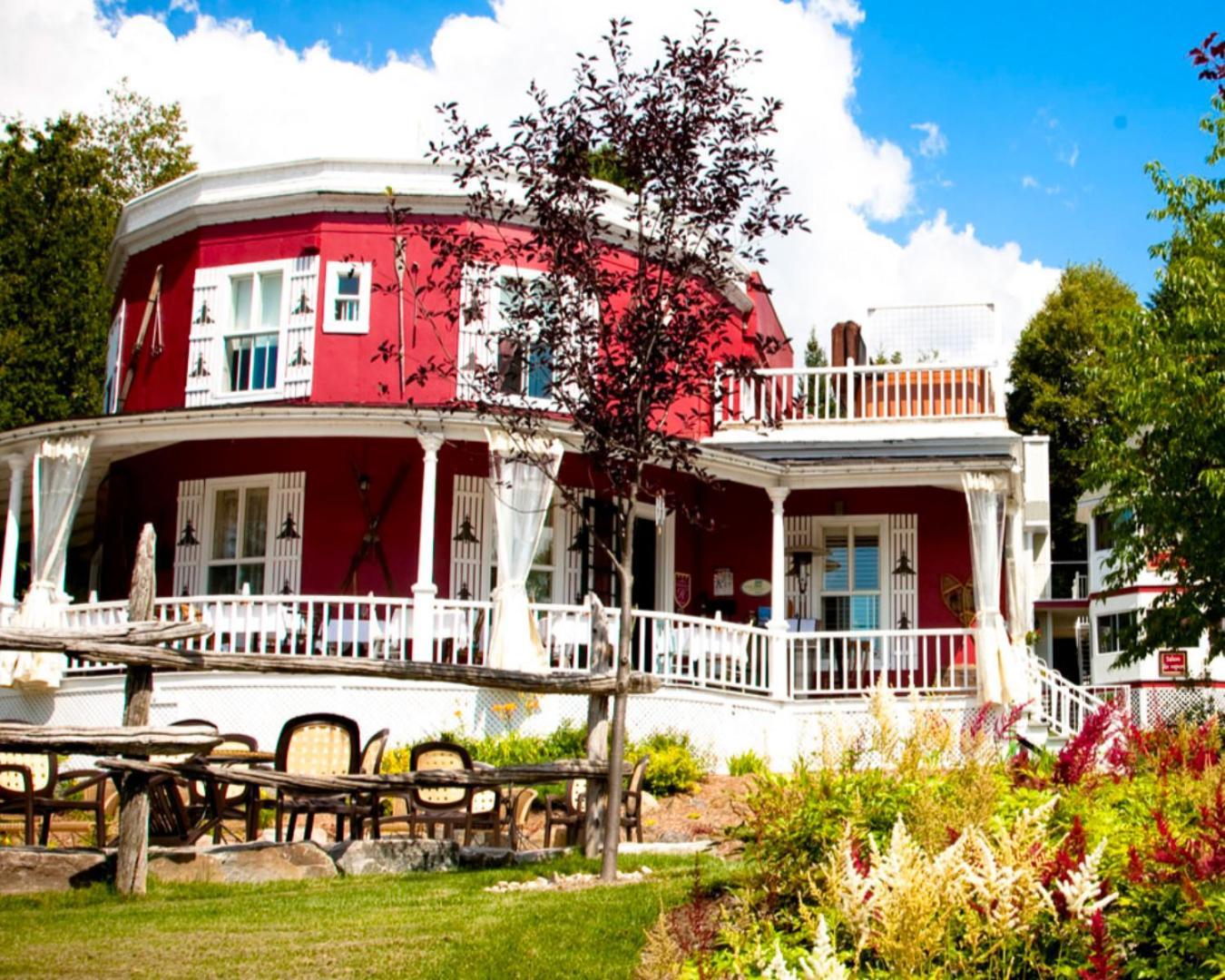 Auberge De La Tour Du Lac Sainte-Agathe-des-Monts Luaran gambar